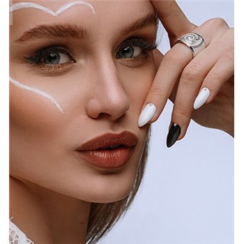 СЕРЕБРЯНОЕ КОЛЬЦО ЭМАЛЬЮ НЕФЕРТИТИ